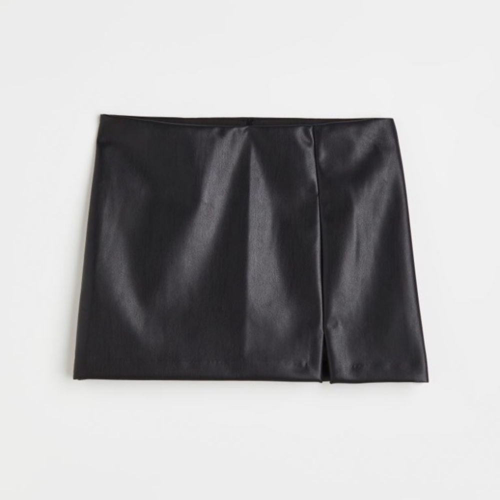 Black leather mini skirt with a slit